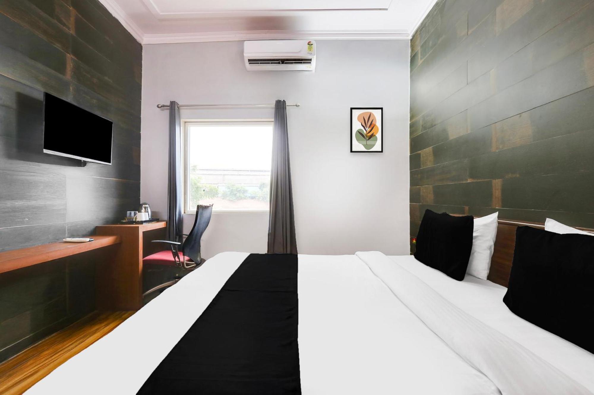 Super Collection O Bhiwadi Hotel Ngoại thất bức ảnh