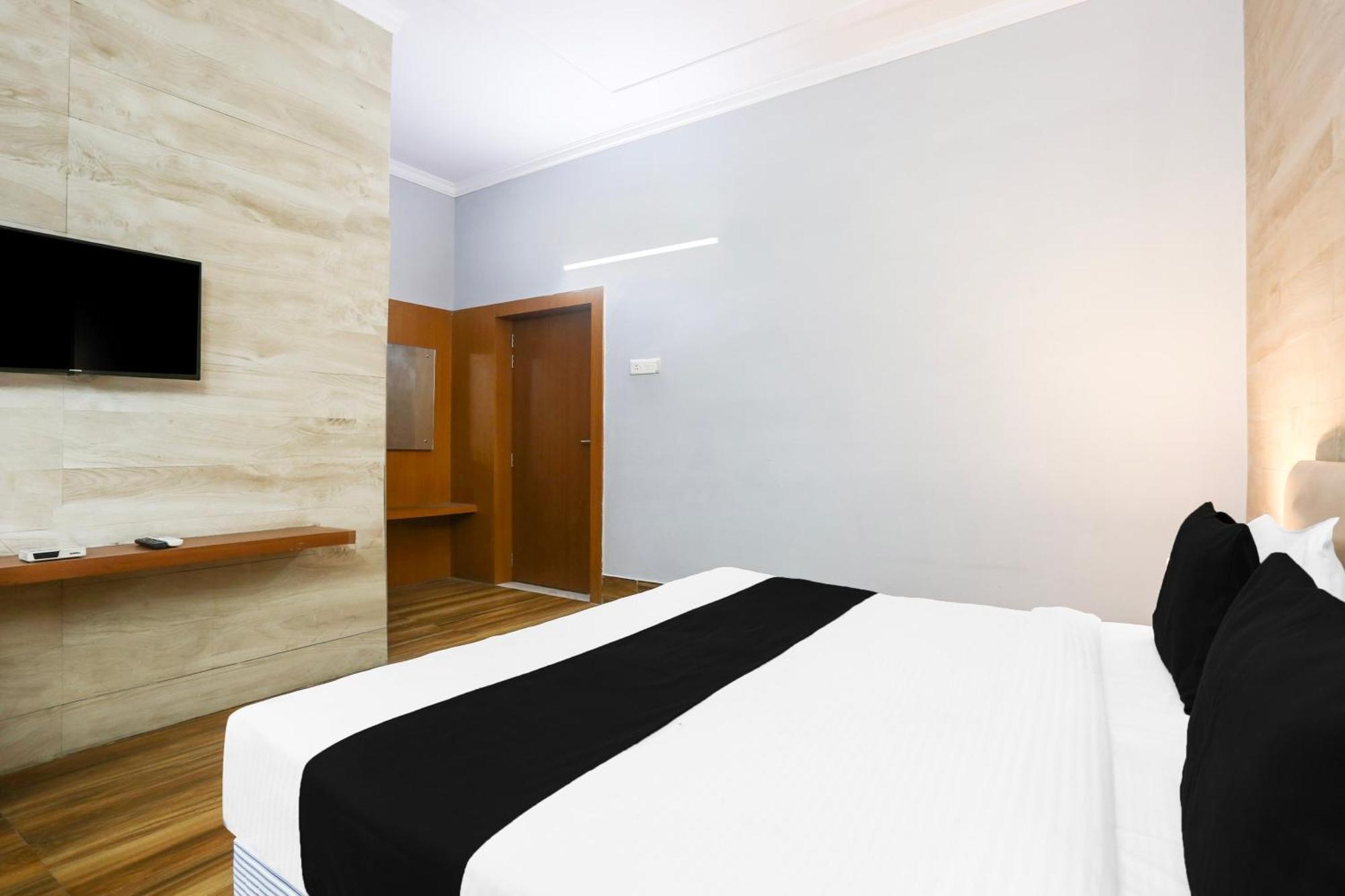 Super Collection O Bhiwadi Hotel Ngoại thất bức ảnh