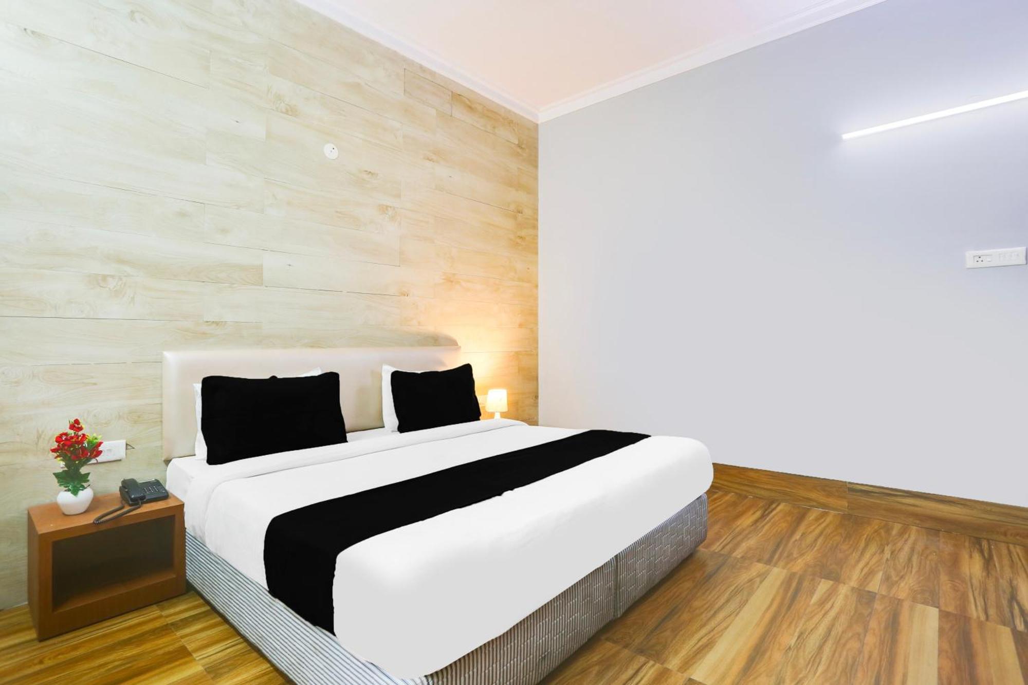 Super Collection O Bhiwadi Hotel Ngoại thất bức ảnh